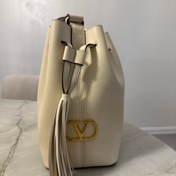 Valentino Garavani So Seau Medium Bucket Bag - Picture 2 of 6
